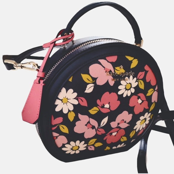 Kate Spade New York Traveler Canteen Crossbody Bag - Picture 2 of 6